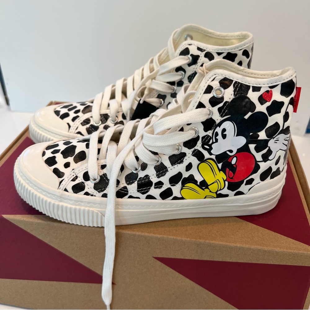 New Moa Concepts High Top Disney Sneakers Sz 37 / W6.5 / M5 Shoes Mickey Mouse - Picture 1 of 9